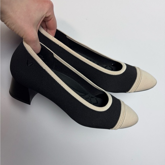 Vivaia Almond-Toe Stress Free Chunky Heels (Julie Arch Pro) - Picture 3 of 12